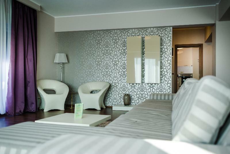 Hotel Orhideea & Bucharest